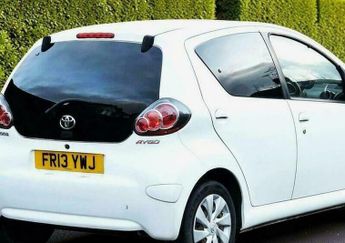 Toyota AYGO 1.0 VVT-i Euro 5 5dr