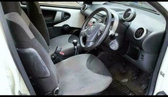 Toyota AYGO 1.0 VVT-i Euro 5 5dr