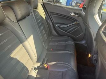 Mercedes-Benz C Class 1.6 GLA180 Urban Edition 7G-DCT Euro 6 (s/s) 5dr