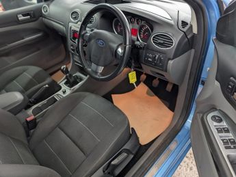 Ford Focus TITANIUM