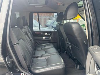 Land Rover Discovery 3.0 SD V6 HSE SUV 5dr Diesel Auto 4WD Euro 6 (s/s) (256 bhp)