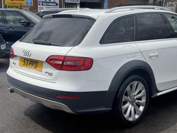 Audi A4 Allroad 2.0 TDI Estate 5dr Diesel S Tronic quattro Euro 5 (s/s) (177 ps)