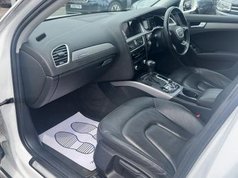 Audi A4 2.0 TDI Estate 5dr Diesel S Tronic quattro Euro 5 (s/s) (177 ps)