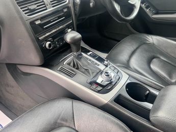 Audi A4 2.0 TDI Estate 5dr Diesel S Tronic quattro Euro 5 (s/s) (177 ps)