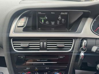 Audi A4 Allroad 2.0 TDI Estate 5dr Diesel S Tronic quattro Euro 5 (s/s) (177 ps)