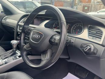 Audi A4 2.0 TDI Estate 5dr Diesel S Tronic quattro Euro 5 (s/s) (177 ps)