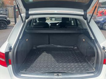 Audi A4 Allroad 2.0 TDI Estate 5dr Diesel S Tronic quattro Euro 5 (s/s) (177 ps)