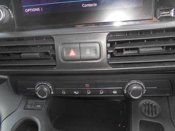Citroen Berlingo AUTOMATIC 2021 1000 DRIVER M BLUEHDI S/S NO VAT CAMBELT HAS JUST