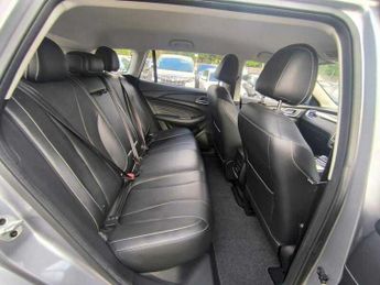MG MG5 EXCLUSIVE