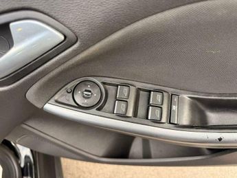 Ford Focus 1.6 Titanium Powershift Euro 5 5dr