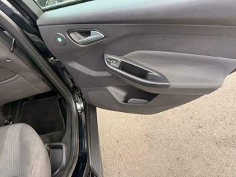 Ford Focus 1.6 Titanium Powershift Euro 5 5dr