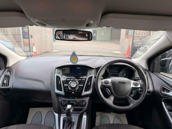 Ford Focus 1.6 Titanium Powershift Euro 5 5dr