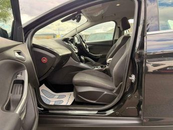 Ford Focus 1.6 Titanium Powershift Euro 5 5dr