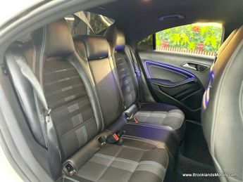 Mercedes CLA CLA 180 SPORT [3X SERVICES]