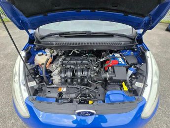 Ford B-Max 1.6 Zetec Powershift Euro 5 5dr