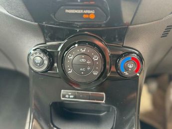 Ford Fiesta 1.0T EcoBoost Zetec Euro 6 (s/s) 5dr