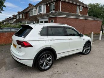 Volkswagen Tiguan 2.0 TDI R-Line SUV 5dr Diesel DSG 4Motion Euro 6 (s/s) (150 ps)