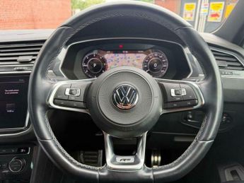 Volkswagen Tiguan 2.0 TDI R-Line SUV 5dr Diesel DSG 4Motion Euro 6 (s/s) (150 ps)