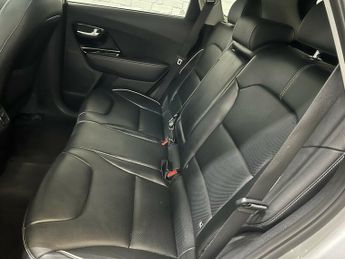 Kia Niro 4 PLUS