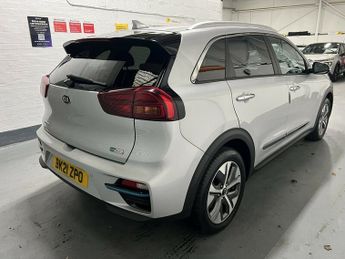 Kia Niro 4 PLUS