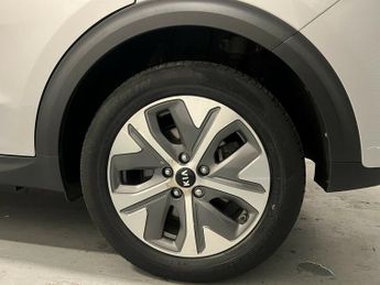 Kia Niro 4 PLUS