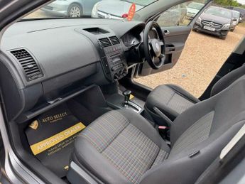 Volkswagen Polo 1.4 S 5dr