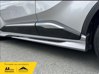 Toyota C-HR 1.8 HYBRID TOYOTA C-HR EXCEL TOP SPEC TRIM ( AUTOMATIC )