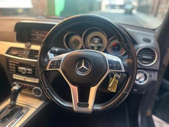 Mercedes C Class C220 CDI BLUEEFFICIENCY AMG SPORT