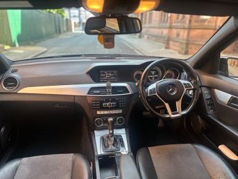 Mercedes C Class C220 CDI BLUEEFFICIENCY AMG SPORT