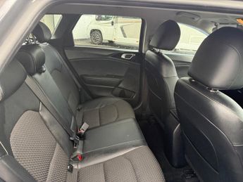 Kia Ceed CRDI 3 ISG 19 PLATE 88000 MILES AUTO ESTATE DIESEL