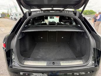 Land Rover Range Rover Velar R-DYNAMIC S 69 PLATE AUTO 4X4 SAT NAV LEATHER