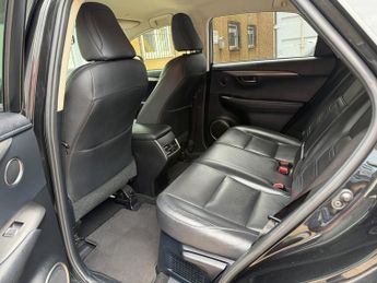 Lexus NX 300h 2.5 Luxury E-CVT 4WD Euro 6 (s/s) 5dr