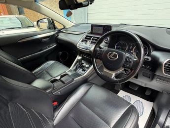 Lexus NX 300h 2.5 Luxury E-CVT 4WD Euro 6 (s/s) 5dr