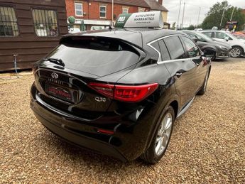 Infiniti Q30 BUSINESS EXECUTIVE D