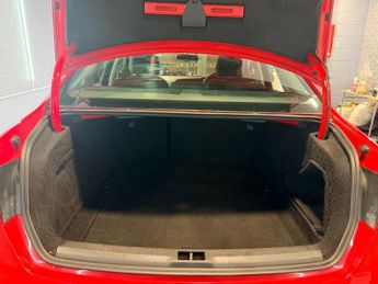 Audi A4 2.0 TDI Executive SE Euro 4