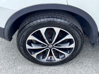 Nissan Qashqai 1.6 360 CVT 2WD Euro 5 5dr