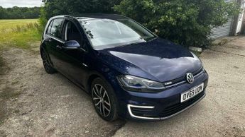 Volkswagen Golf 35.8kWh e-Golf Auto 5dr