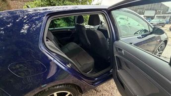 Volkswagen Golf 35.8kWh e-Golf Auto 5dr