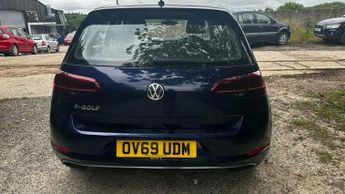 Volkswagen Golf 35.8kWh e-Golf Auto 5dr