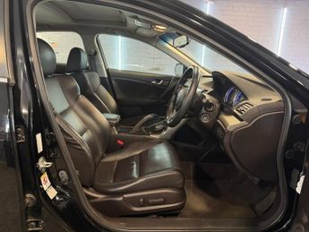 Honda Accord 2.2 i-DTEC EX Saloon 4dr Diesel Auto Euro 5 (150 ps)