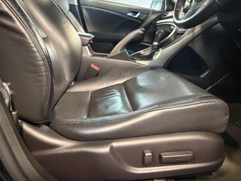 Honda Accord 2.2 i-DTEC EX Saloon 4dr Diesel Auto Euro 5 (150 ps)