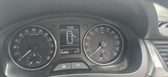 Skoda Rapid SPACEBACK SE TDI CR DSG £35 a year road tax automatic