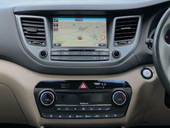 Hyundai Tucson 2.0 CRDi Premium SE Auto 4WD Euro 6 5dr