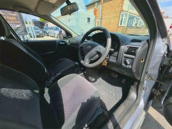 Vauxhall Astra 1.6i Club 5dr