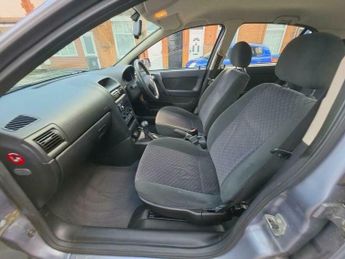 Vauxhall Astra 1.6i Club 5dr