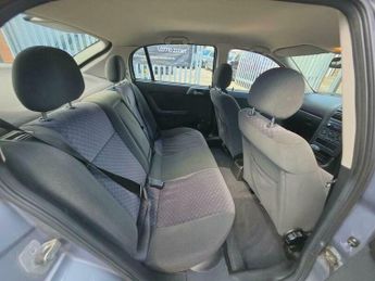 Vauxhall Astra 1.6i Club 5dr