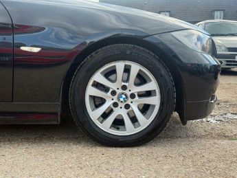 BMW 3 SERIES 2.0 320d SE Auto Euro 4 4dr
