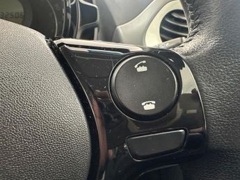 Toyota AYGO VVT-I X-PLAY X-SHIFT