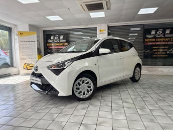 Toyota AYGO VVT-I X-PLAY X-SHIFT