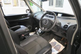Renault Espace DYNAMIQUE TOMTOM DCI 175